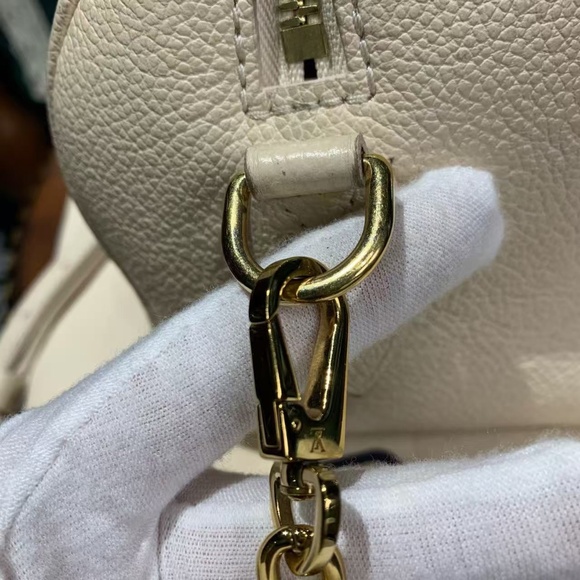 N16 Pre-Owned Louis Vuitton Speedy 20 Shoulder  Bag - Picture 14 of 16